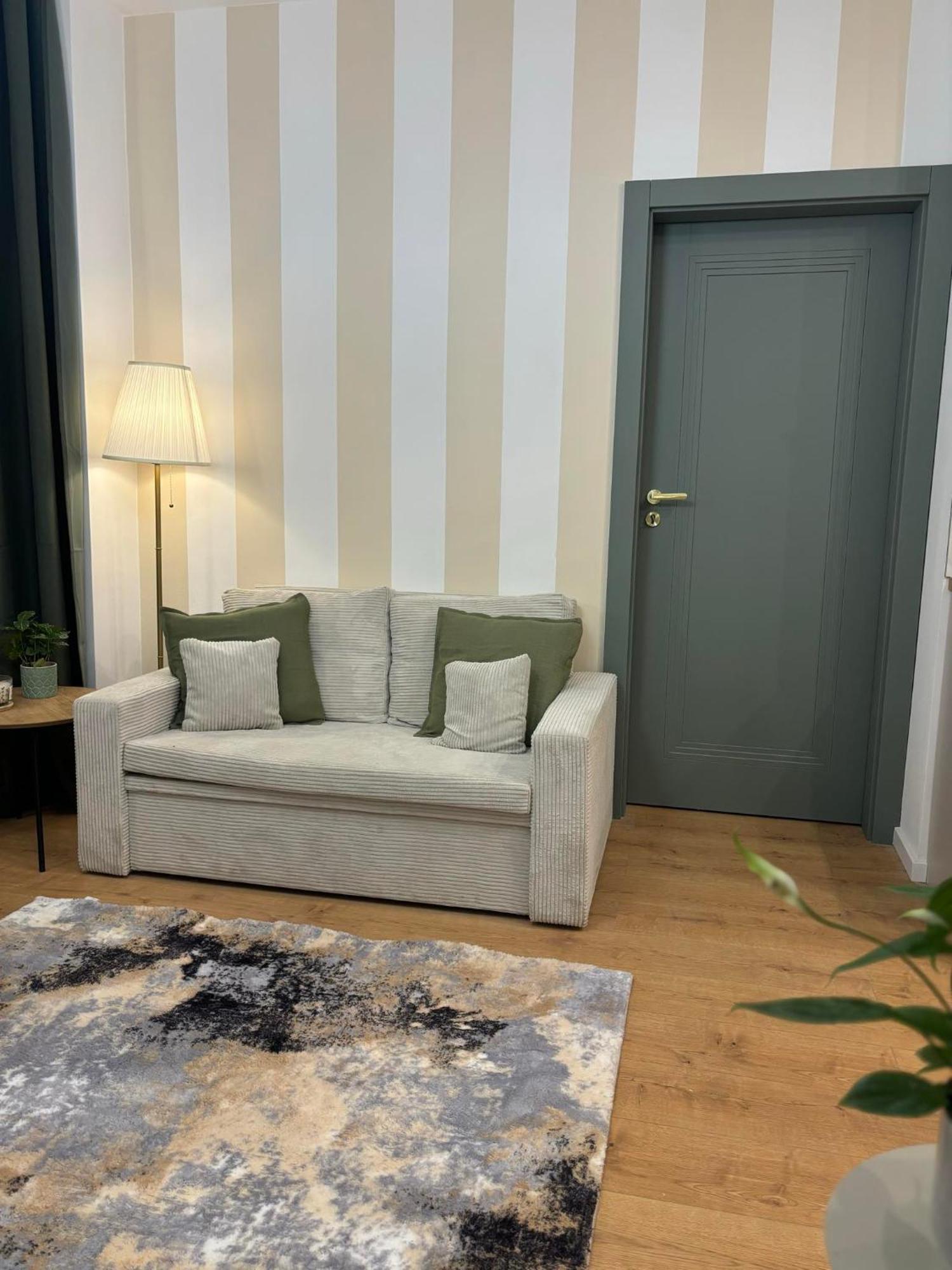 Apartament Pod Wieza 1 Валбжих Екстериор снимка