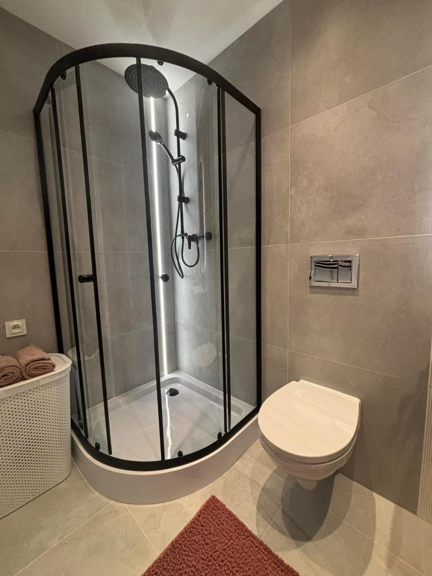 Apartament Pod Wieza 1 Валбжих Екстериор снимка